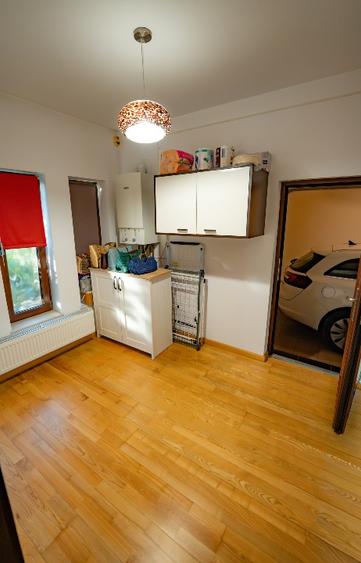 Casă individuală cu 5 camere cu Teren 1100 Mp în Dumbrăvița