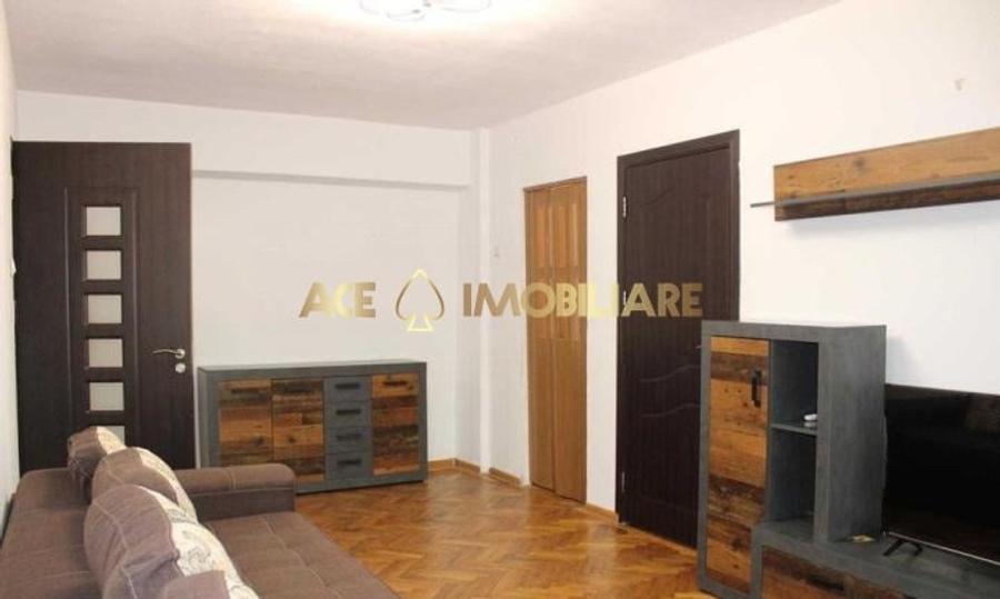 Apartament cu 3 camere semidecomandat, mobilat în Drumul Taberei