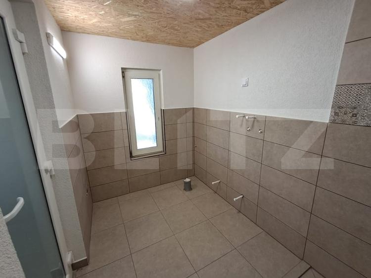 Casă individuală cu 10 camere cu Canalizare în Sâncraiu de Mureș