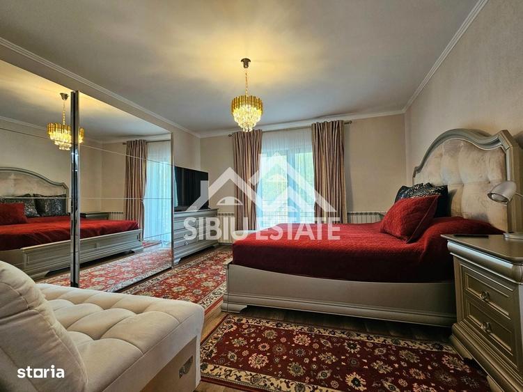 Casă cu 4 camere cu Teren 600 Mp în Sadu