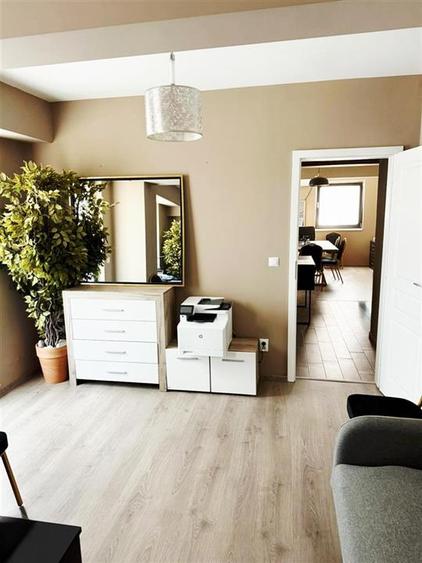 Apartament cu 2 camere decomandat în Bucșinescu