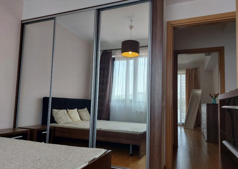 Apartament cu 3 camere decomandat, mobilat în Kiseleff