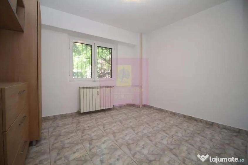Apartament cu 3 camere de vanzare Decebal adiacent - 8