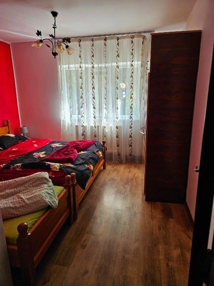 Apartament cu 2 camere decomandat, mobilat în Nord-Est