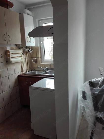 Apartament cu 2 camere semidecomandat în Florilor