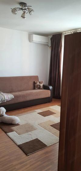 Apartament cu 2 camere semidecomandat în Micro 11