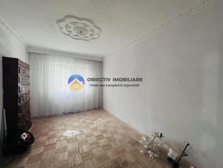 Apartament cu 4 camere decomandat în Durău