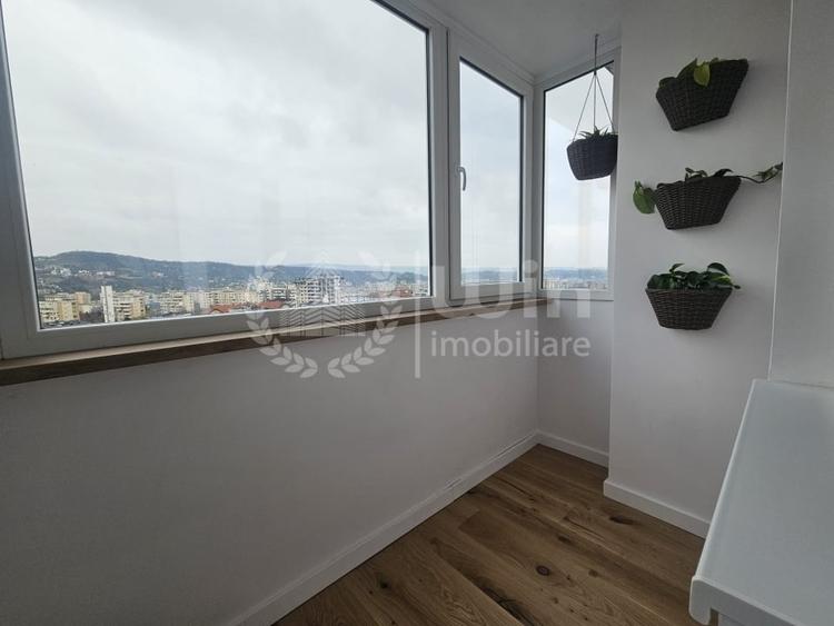 Apartament cu 3 camere semidecomandat, mobilat în Mănăștur