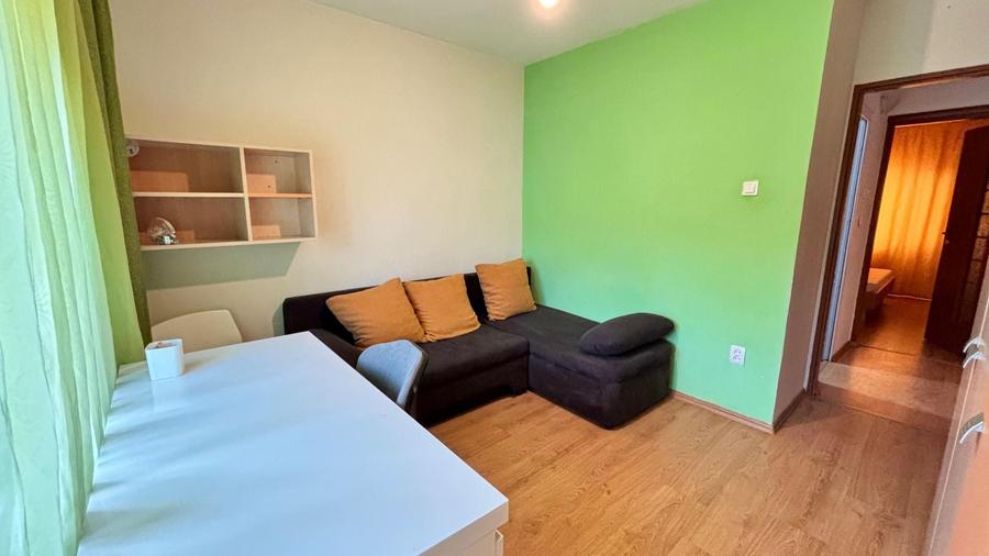 Apartament cu 3 camere decomandat, mobilat în Ultracentral