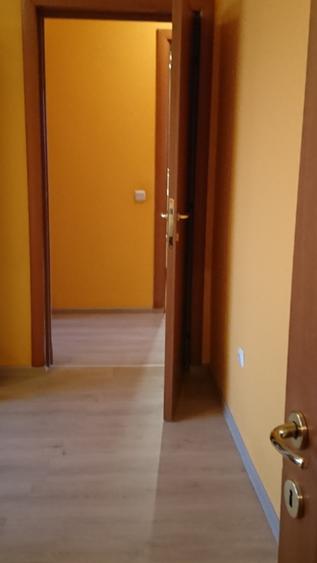 Apartament cu 3 camere semidecomandat în Basarab