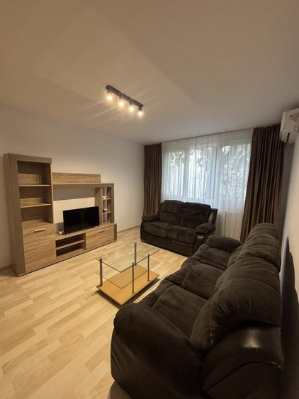 Apartament cu 2 camere decomandat în Drumul Taberei