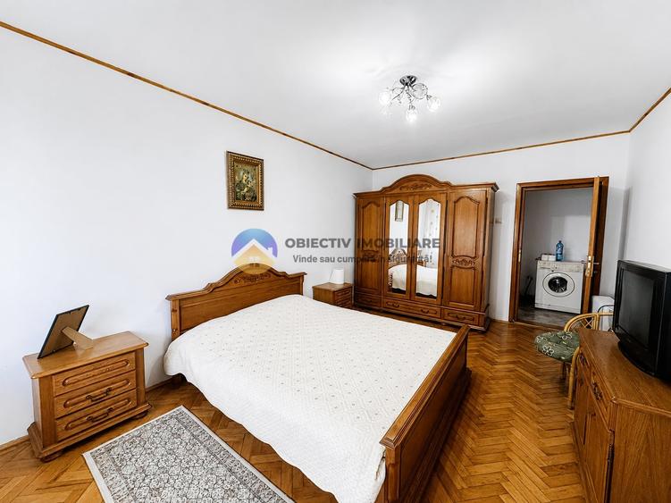 Apartament cu 3 camere decomandat în Central