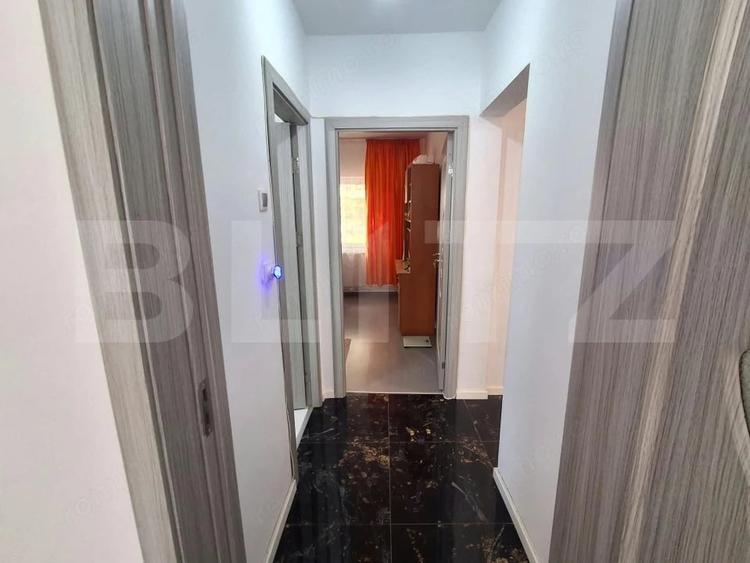 Apartament cu 3 camere decomandat în Filiași