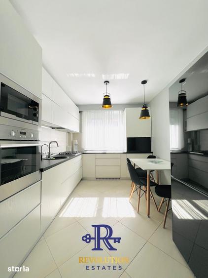 Apartament cu 3 camere semidecomandat în Bună Ziua