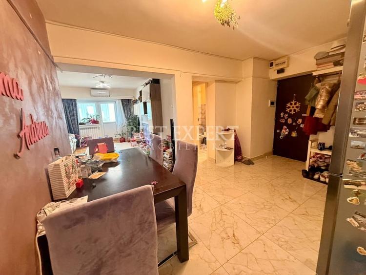 Apartament cu 3 camere decomandat în Unirii