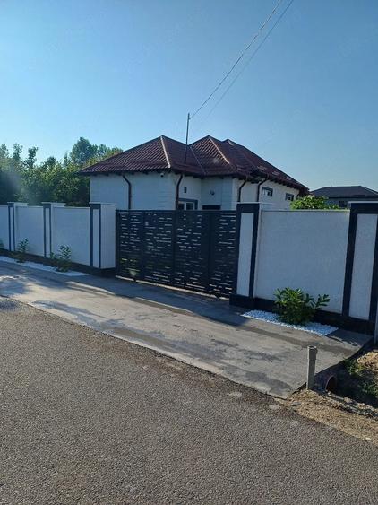 Casă cu Teren 1000 Mp în Țigănești