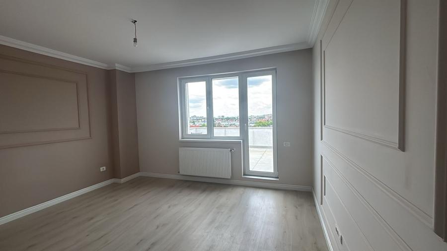 Apartament cu 3 camere decomandat, mobilat în Colentina