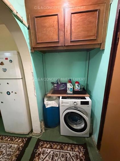 Apartament cu 3 camere semidecomandat în Brâncoveanu