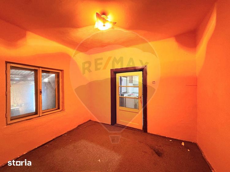 Casă cu 3 camere cu Teren 750 Mp în Central