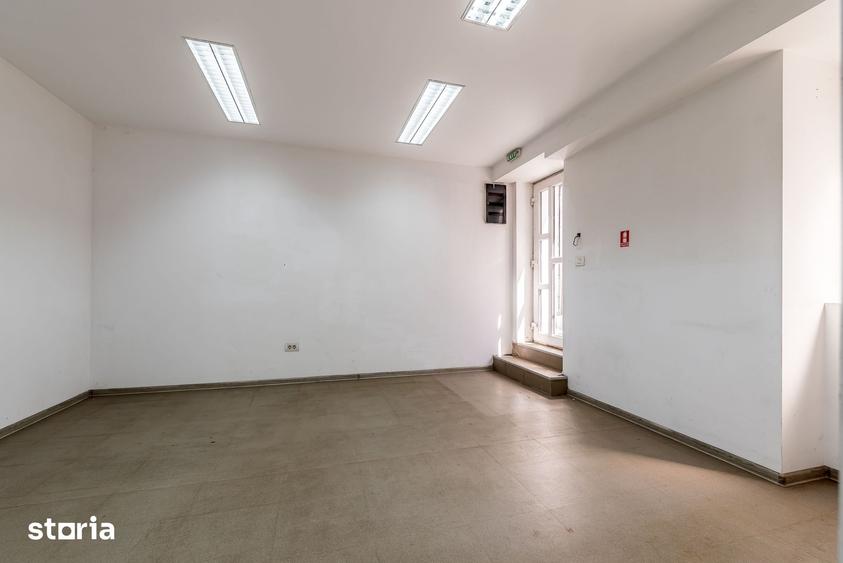 Spațiu comercial, de 44 mp, în Central