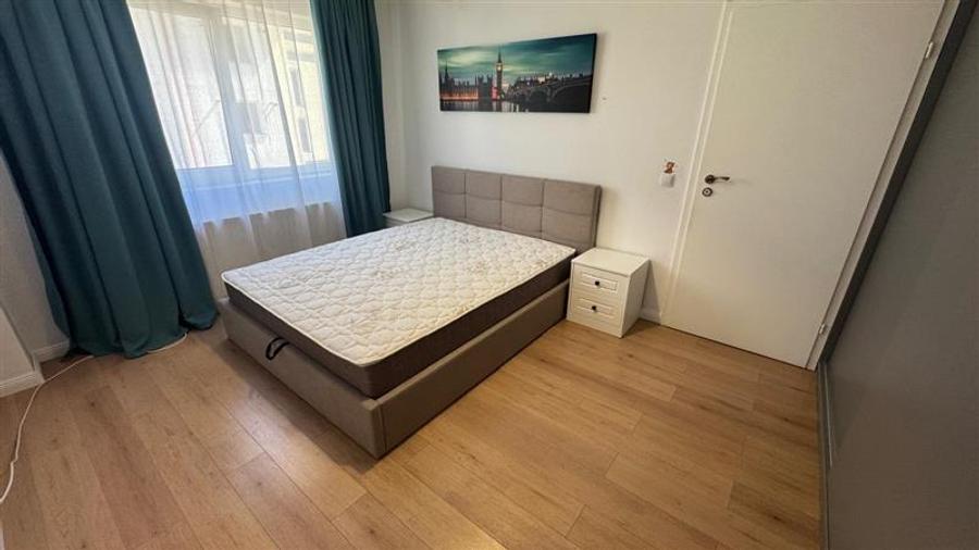 Apartament cu 3 camere decomandat, mobilat în Turnișor