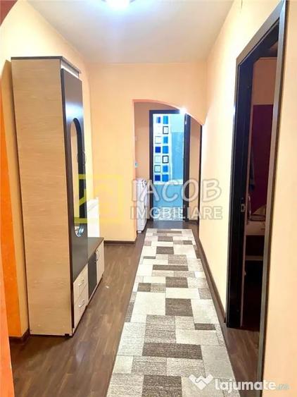 Apartament cu 3 camere decomandat în Alecu Russo