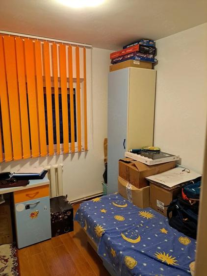 Apartament cu 3 camere decomandat în Faleza Nord