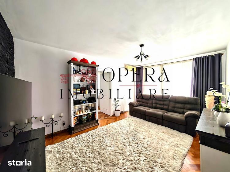 Apartament cu 3 camere nedecomandat în Podu Roș