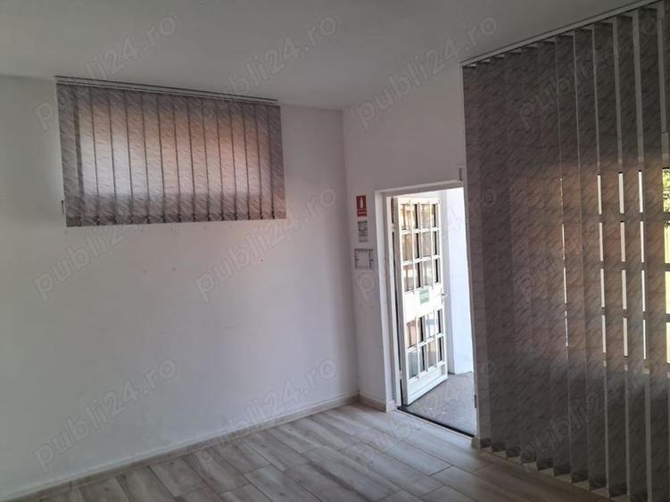 Spațiu comercial, de 40 mp, în Central