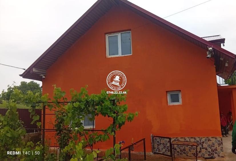 Casă cu 4 camere decomandat cu Teren 519 Mp în Belcești