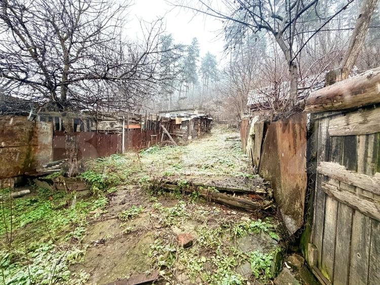 Casă individuală cu 4 camere cu Canalizare în Cugir