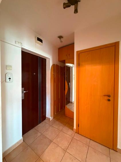 Apartament cu 2 camere semidecomandat în Micălaca