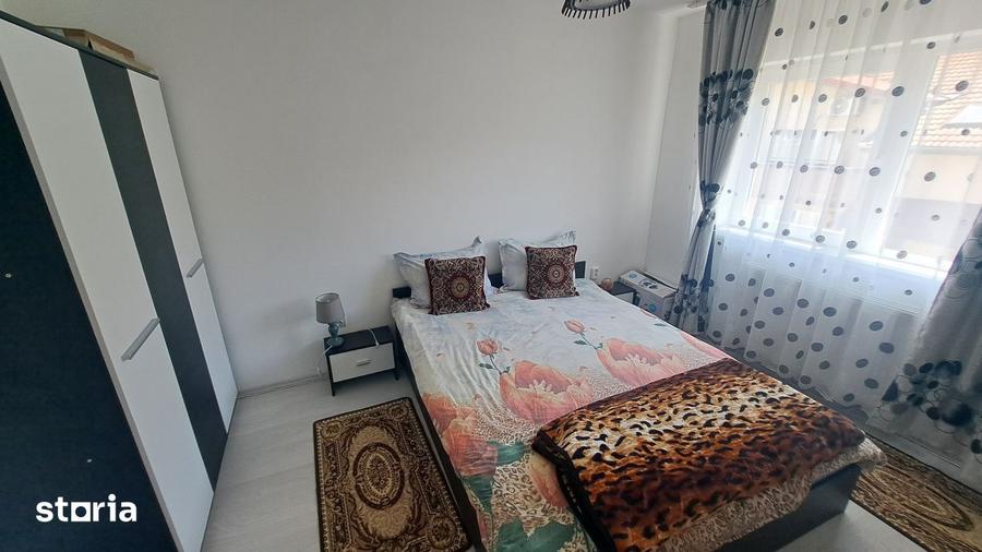 Apartament cu 3 camere, mobilat în Florești