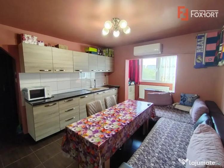 Apartament cu 4 camere în Soarelui