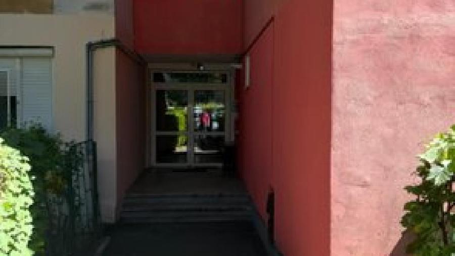 Apartament cu 3 camere semidecomandat în Nord