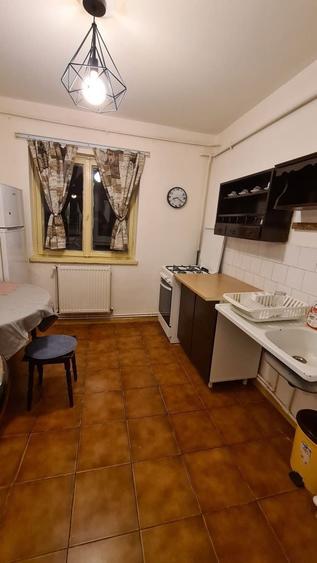 Apartament cu 2 camere decomandat în Popoveni