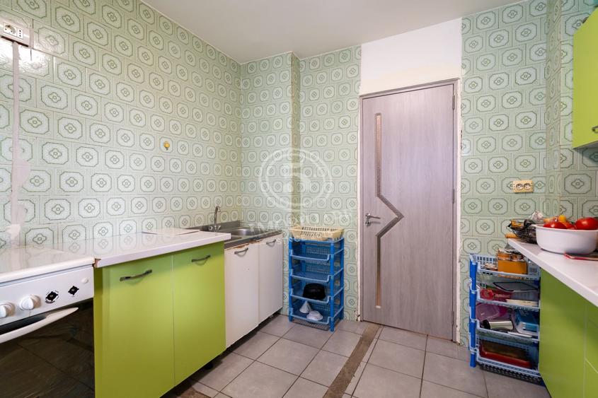 Apartament cu 3 camere decomandat, mobilat în Dristor