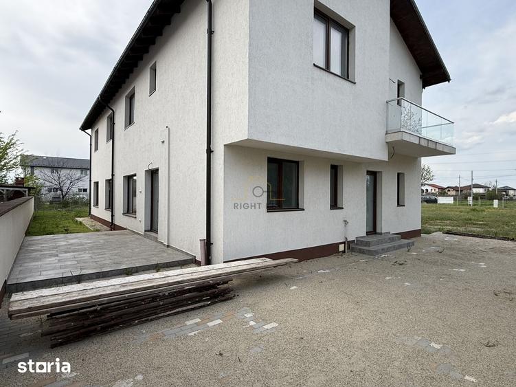 Casă cu 5 camere cu Teren 615 Mp în Dragomirești-Vale