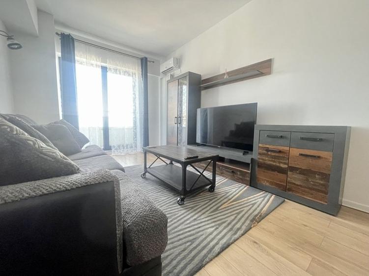 Apartament cu 2 camere decomandat, mobilat în Regie