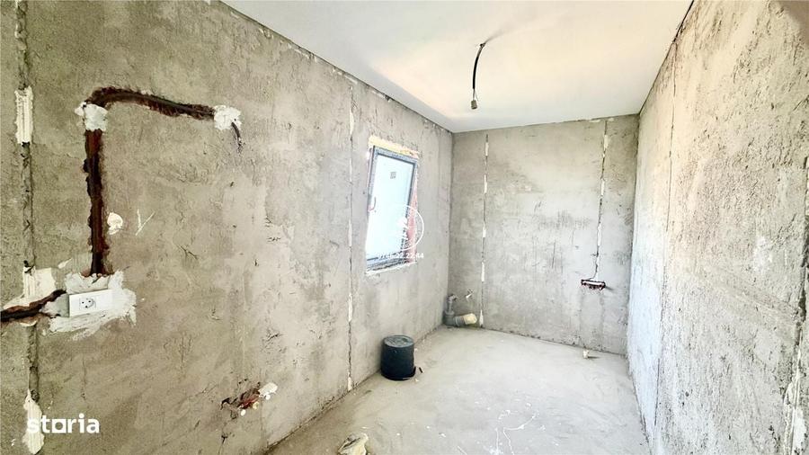Casă cu 4 camere în Aroneanu
