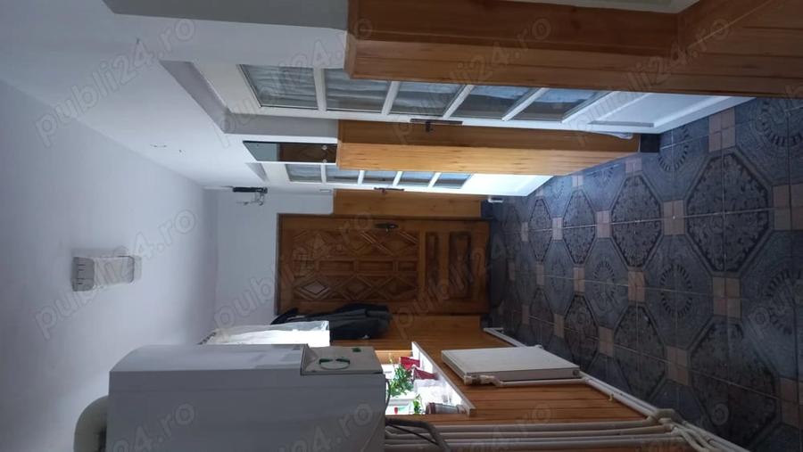 Casă cu 3 camere în Central