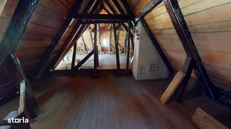 Apartament cu 4 camere în Centrul Istoric
