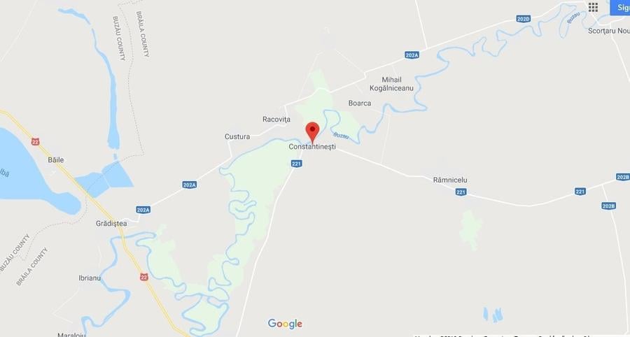 Casă cu 6 camere cu Teren 1444 Mp în Constantinești