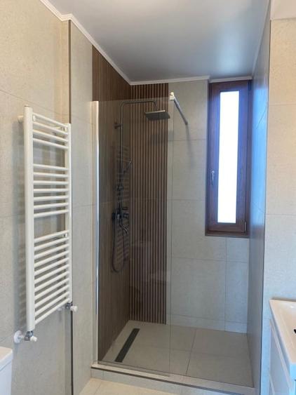 Apartament cu 3 camere decomandat, mobilat în Băneasa