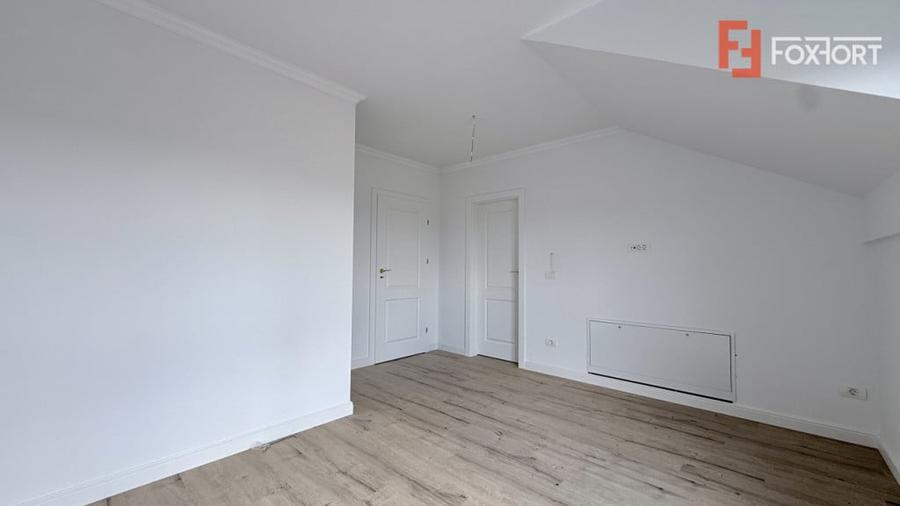 Casă cu 4 camere cu Teren 300 Mp în Urseni