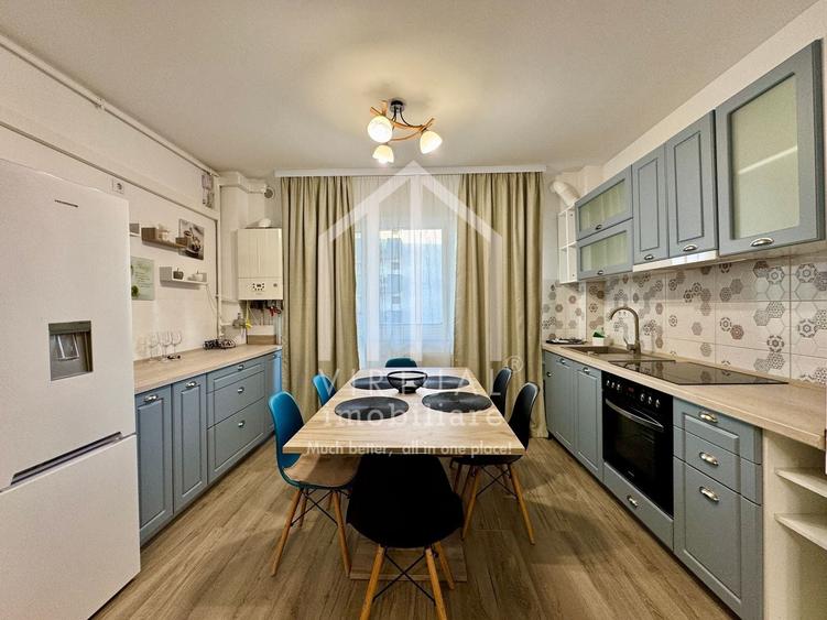 Apartament cu 3 camere semidecomandat, mobilat în Exterior Vest