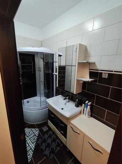 Apartament cu 2 camere decomandat în UTA
