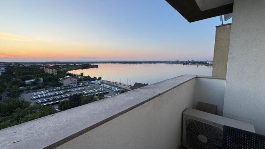 Apartament cu 3 camere semidecomandat, mobilat în Lacul Morii