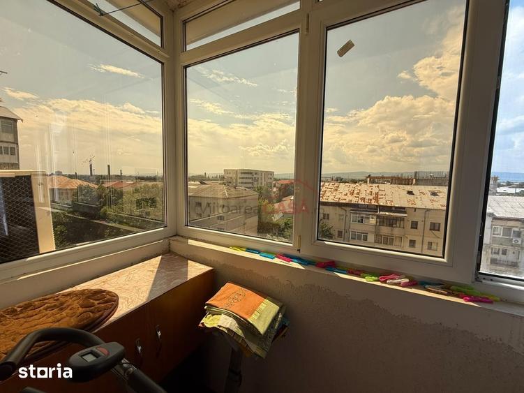 Apartament cu 3 camere decomandat în Central — fotografia 1