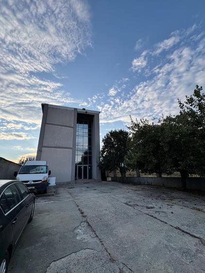 Spațiu comercial, de 160 mp, în Theodor Pallady